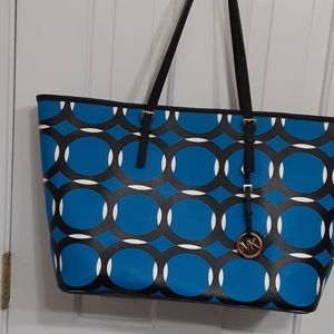 Michael kors tote